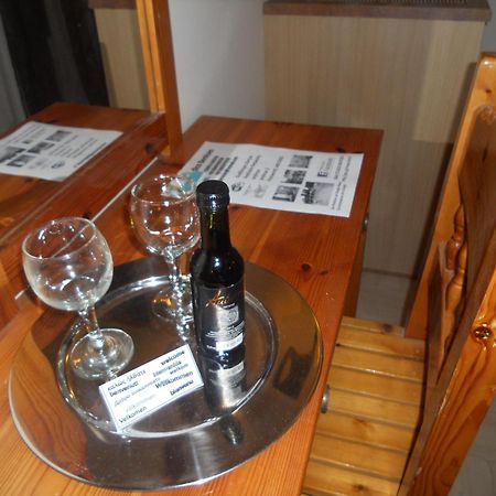 Elli Marina Studios And Apartments Benitses  Ngoại thất bức ảnh