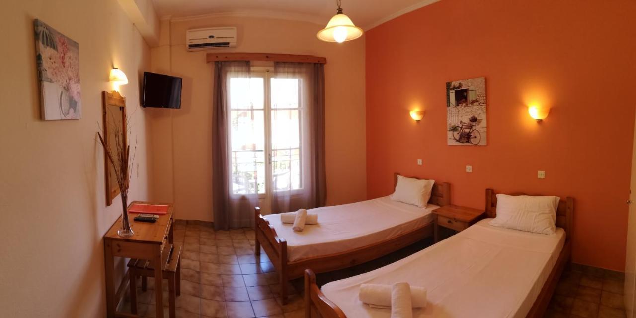 Elli Marina Studios And Apartments Benitses  Ngoại thất bức ảnh