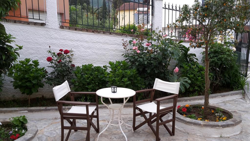 Elli Marina Studios And Apartments Benitses  Ngoại thất bức ảnh