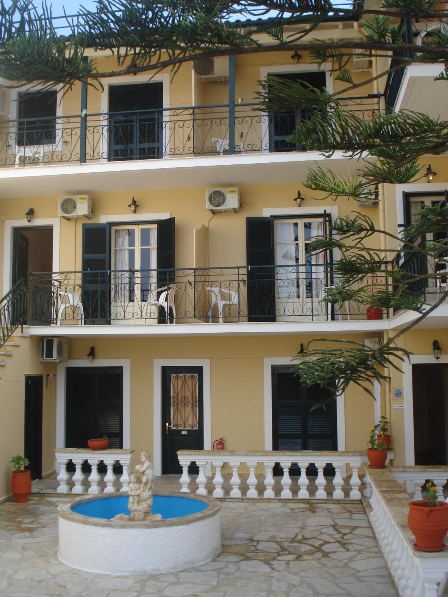 Elli Marina Studios And Apartments Benitses  Ngoại thất bức ảnh