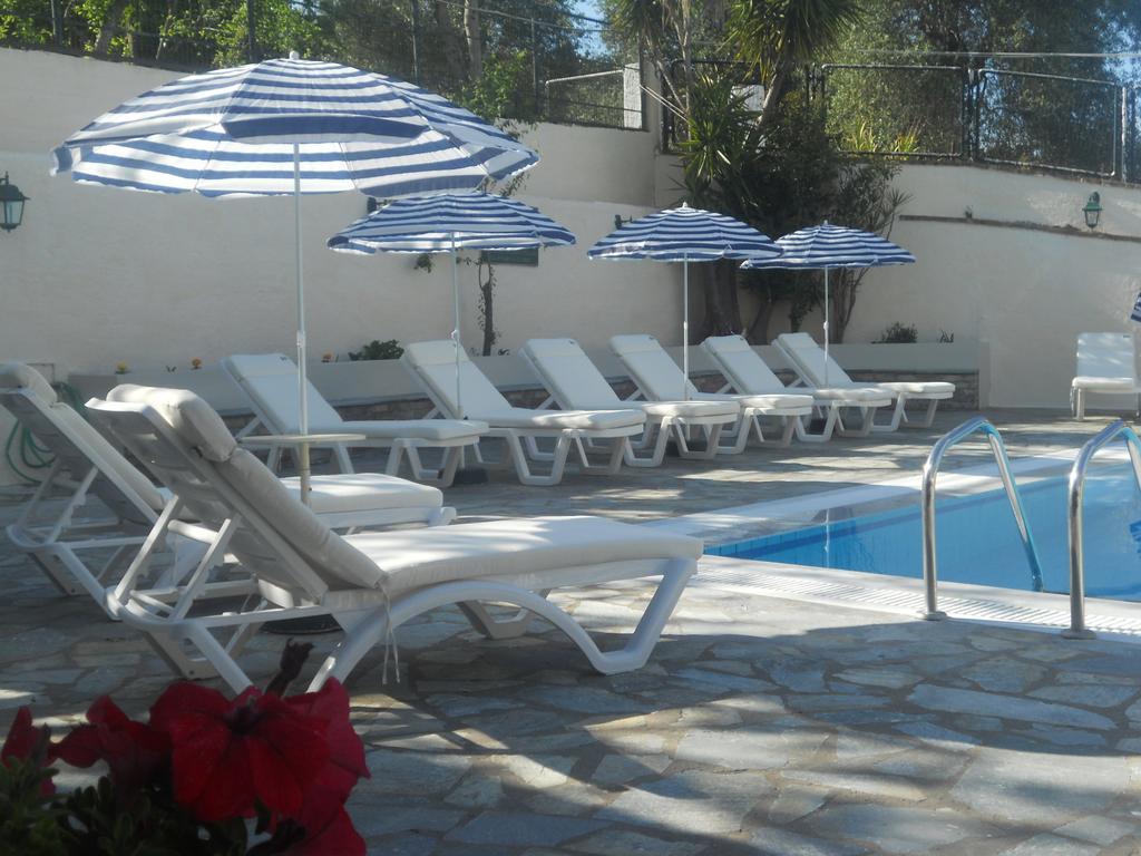 Elli Marina Studios And Apartments Benitses  Ngoại thất bức ảnh