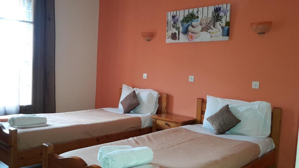 Elli Marina Studios And Apartments Benitses  Ngoại thất bức ảnh