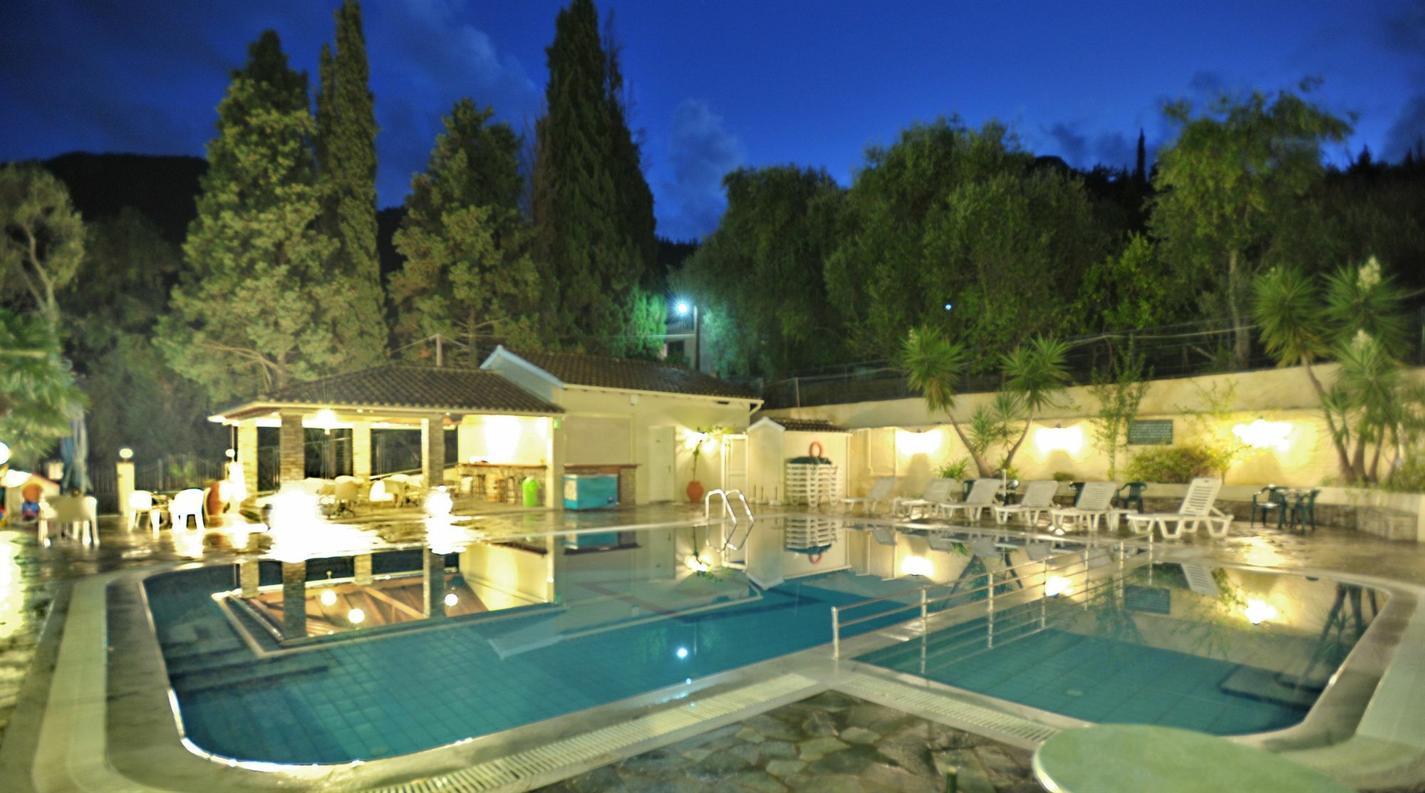 Elli Marina Studios And Apartments Benitses  Ngoại thất bức ảnh